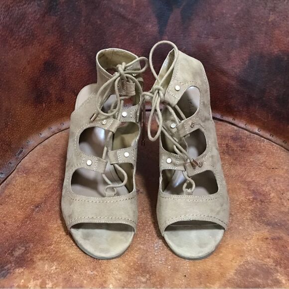 Indigo Rd. Babel / Gladiator Sandal (9.5) - Picture 3 of 10